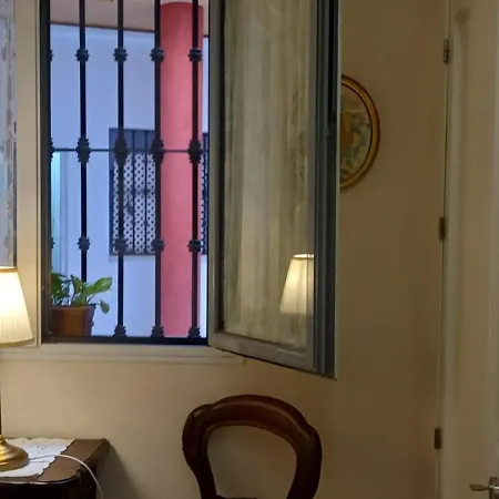 Apartamento Con Encanto Muy Centrico En Pilatos Sevilla Ideal Para Pareja Exterior photo